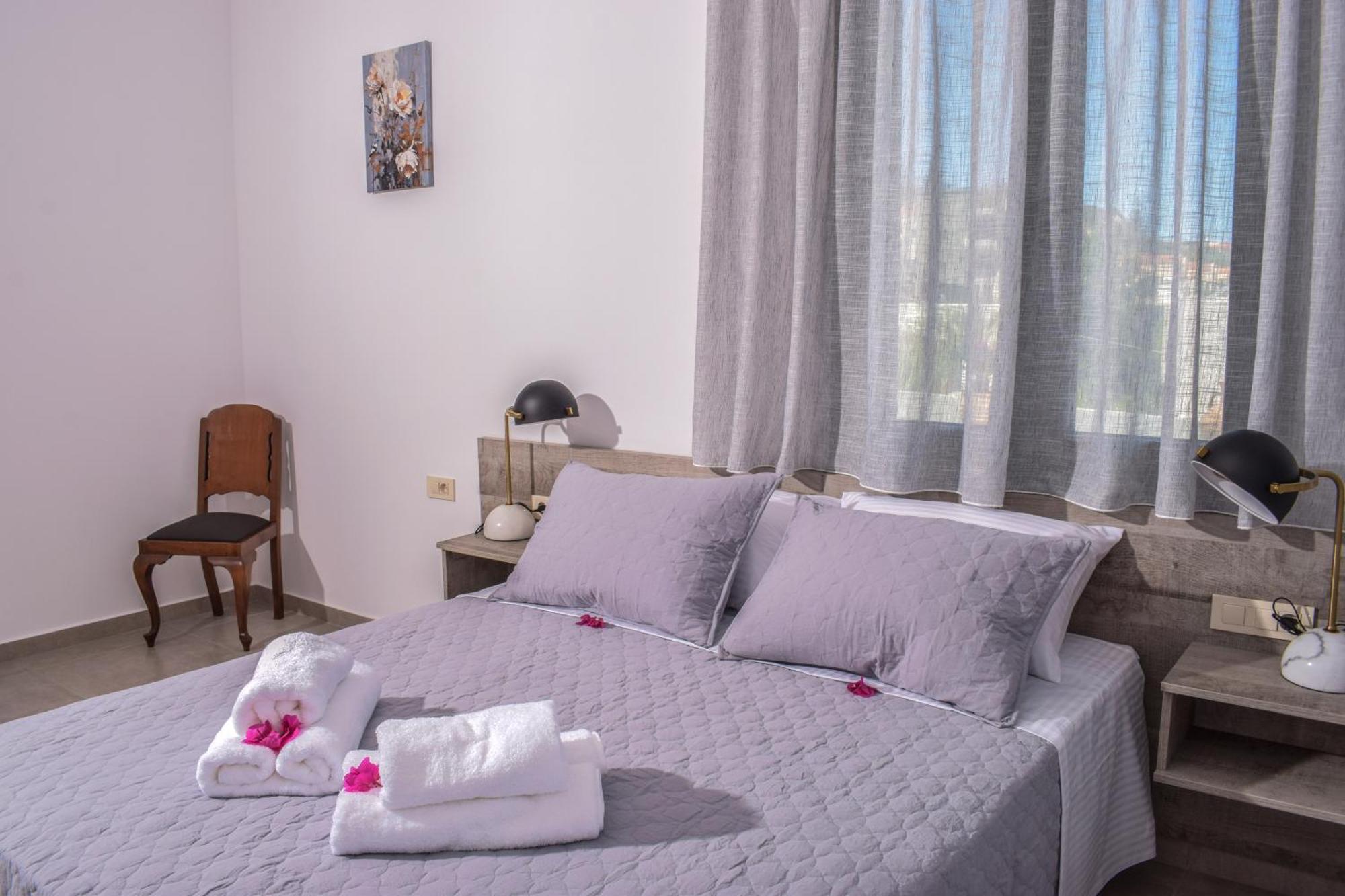 Romantic Corner Maisonette Houses Stalós 외부 사진